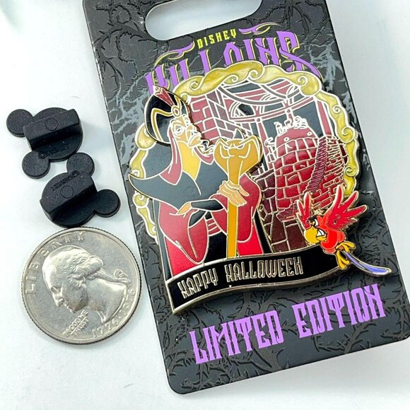 Disney Jafar Aladdin Trading Pin Villains Halloween 2020 Lapel Pin Brooch Badge - Picture 4 of 7